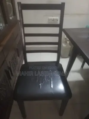 Otobi Black Dining Table 6 Seated With 4 Black Foam Seated Chairs