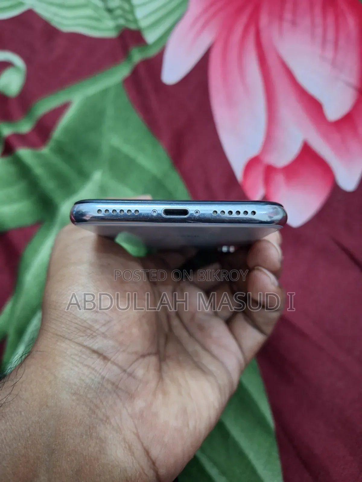 অ্যাপল আইফোন এক্স ৬৪ জিবি হোয়াইট