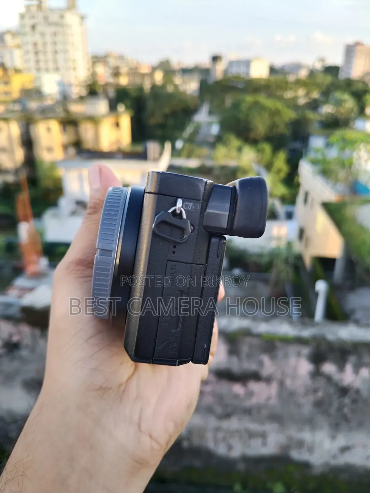 Sony 6300 + Sony 16-55mm Kit Lens