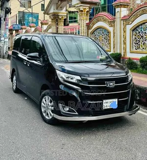 Toyota Noah 2.0 FWD (8 Seater) 2019 Black