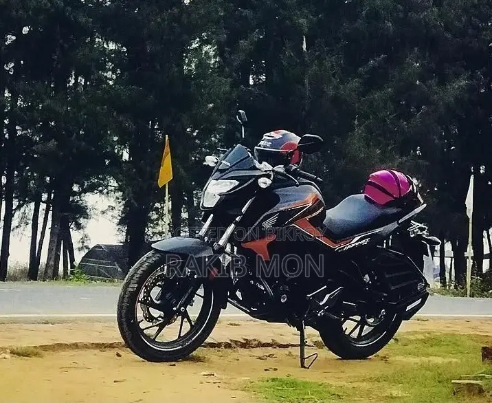 Honda Hornet 2021 Orange