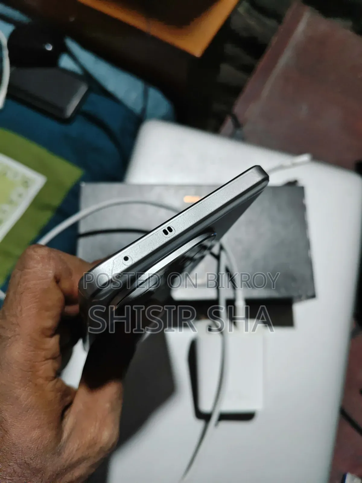 iQOO 256 GB White