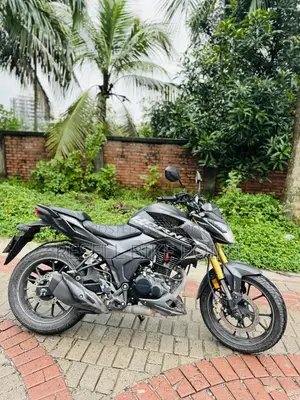 Honda Hornet 2025 Black