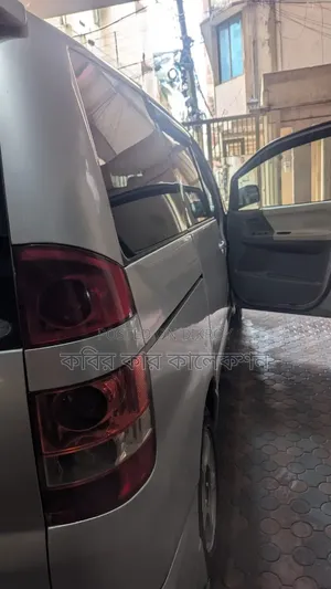 Toyota Noah 2002 Silver