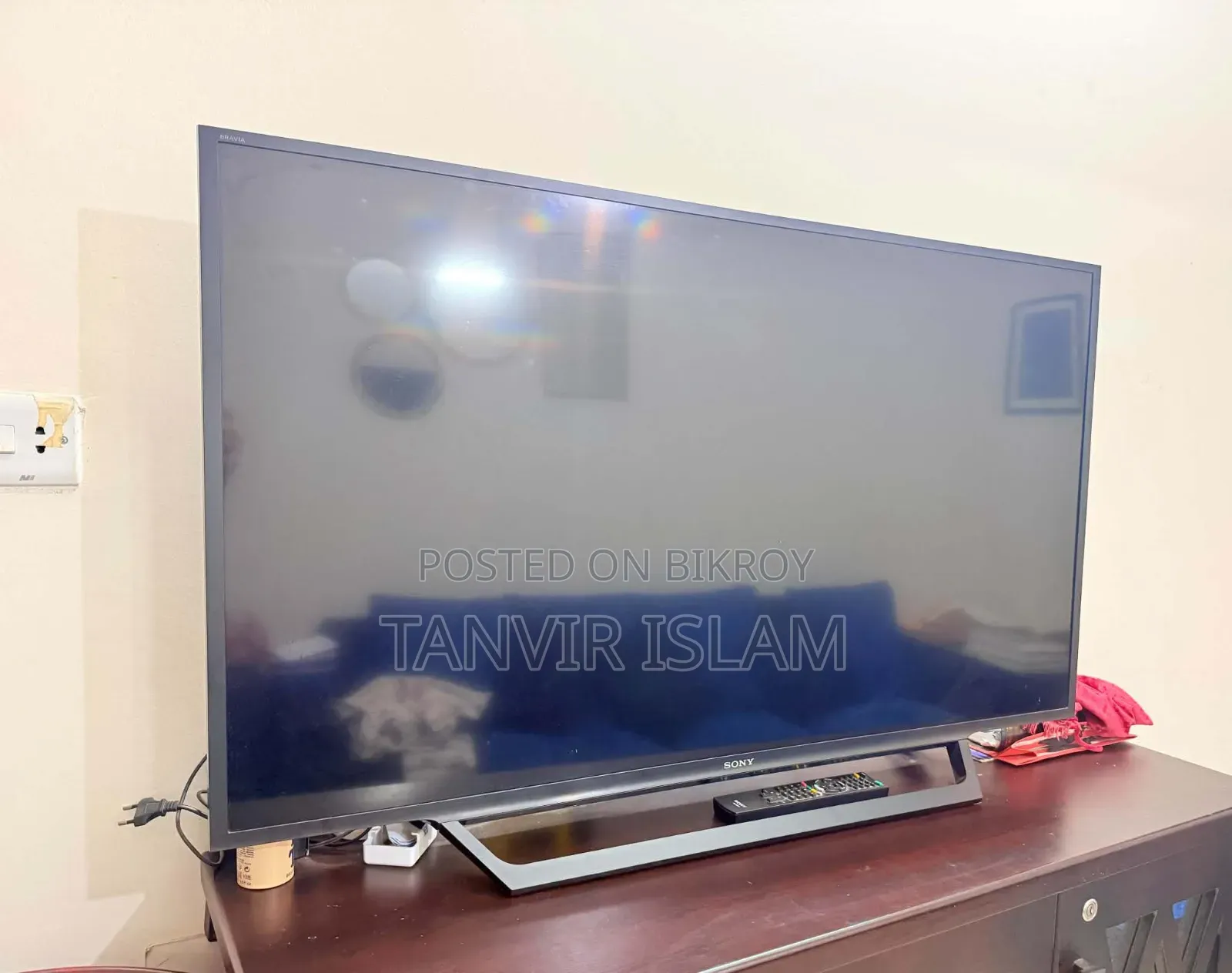 Sony BRAVIA 48” Smart LED TV (KLV-48W652D) - Excellent Condition