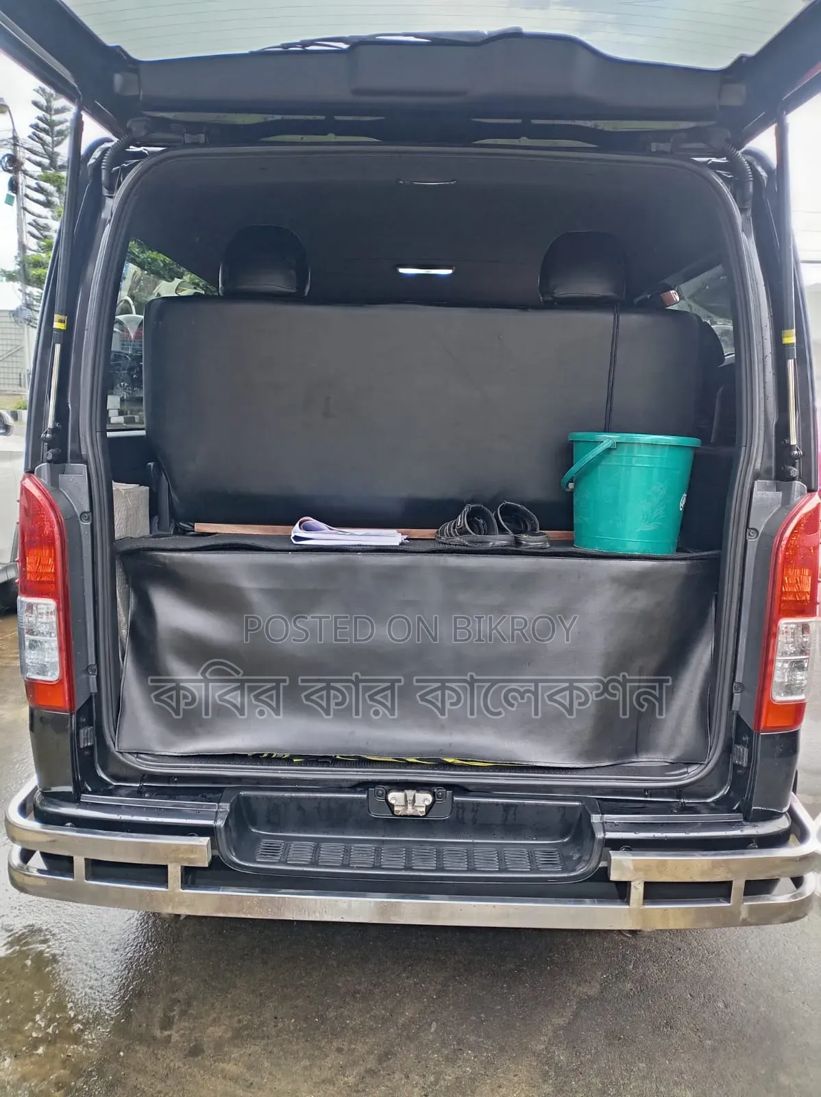 টয়োটা হাইএস ২০২০ কালো