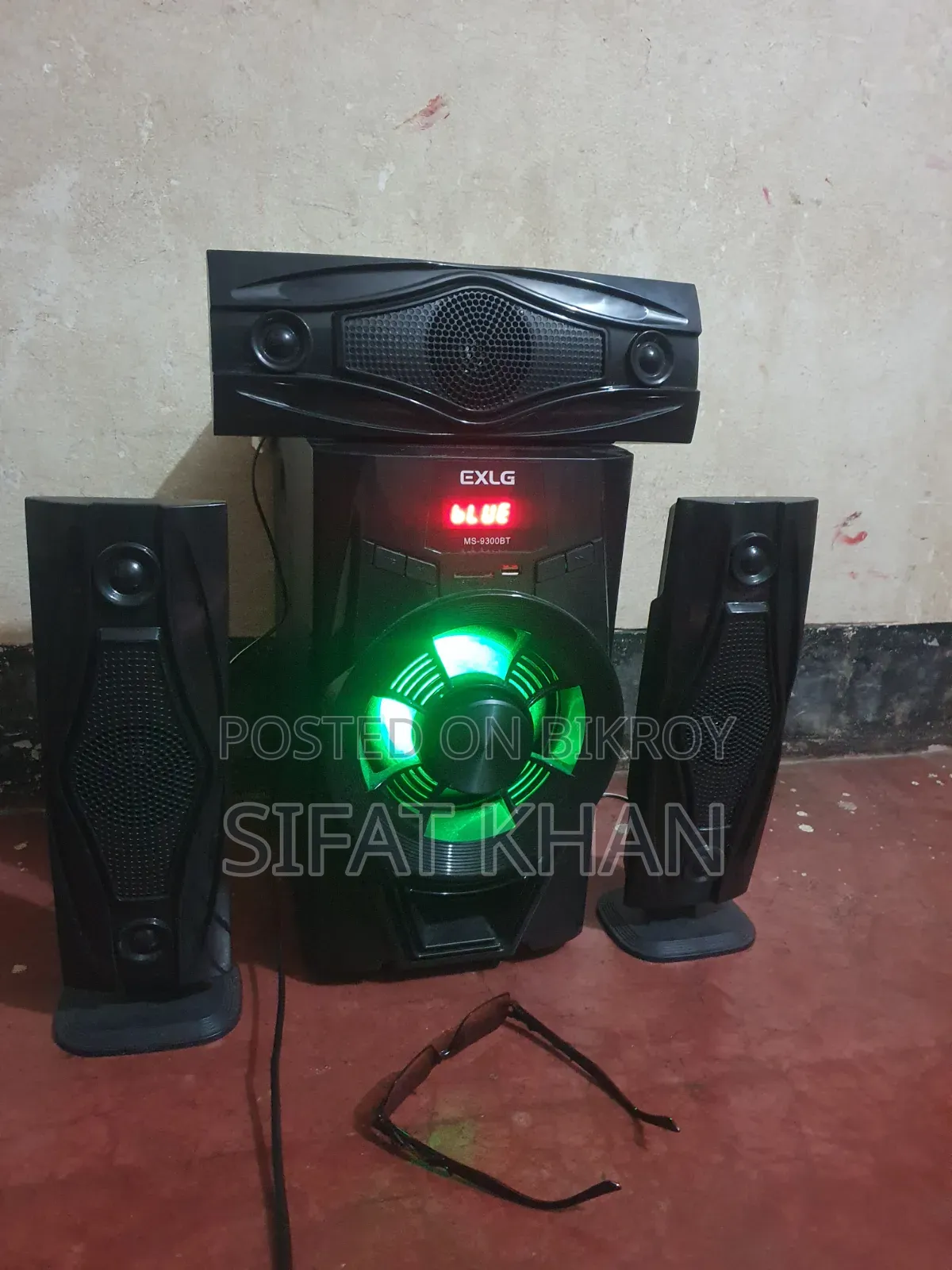ই এক্স এল জি স্পিকার