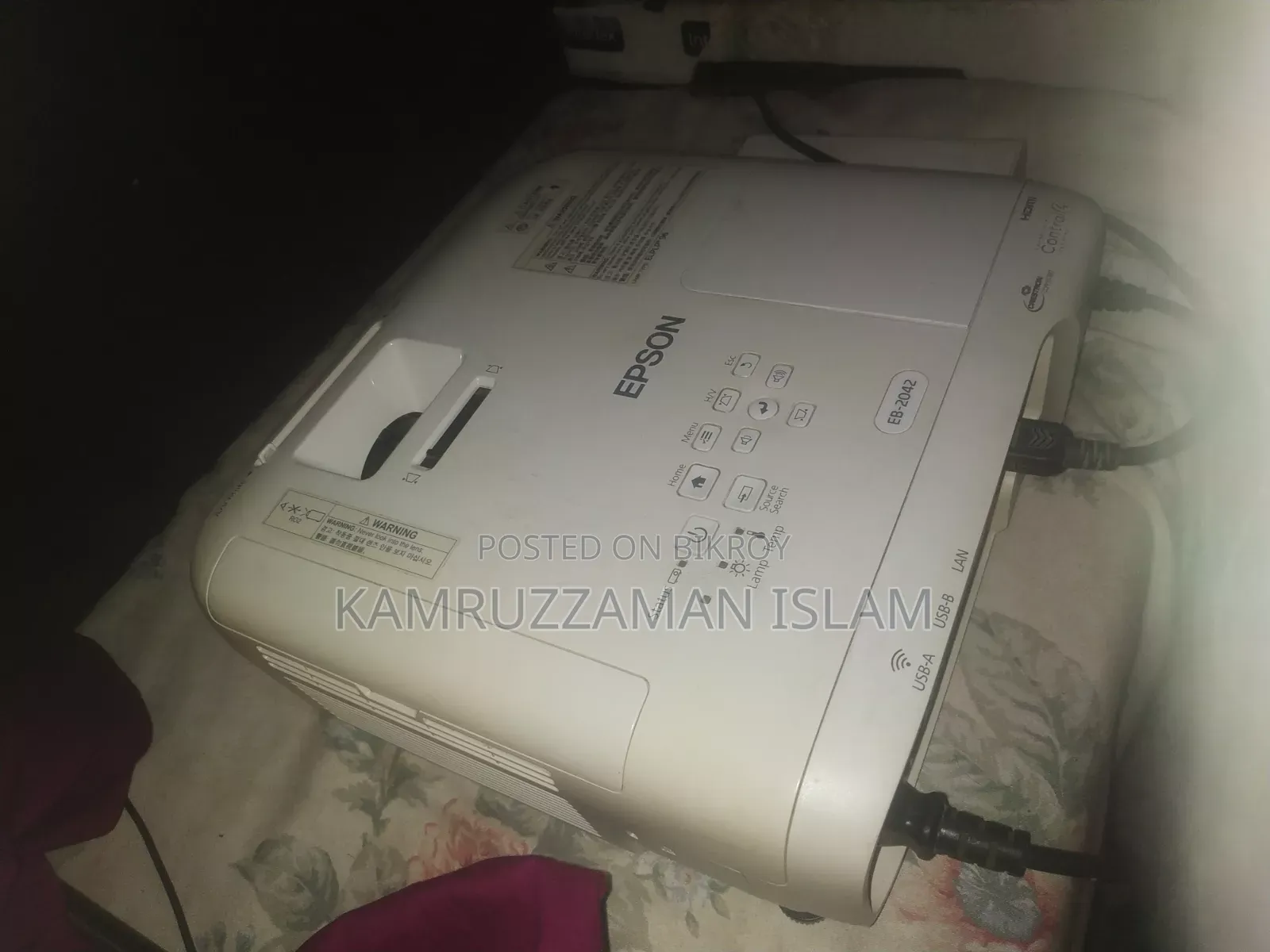 প্রজেকটর বিক্রি হবে নতুন দাম 72000 বিক্রি হবে 35999 টাকা হলে