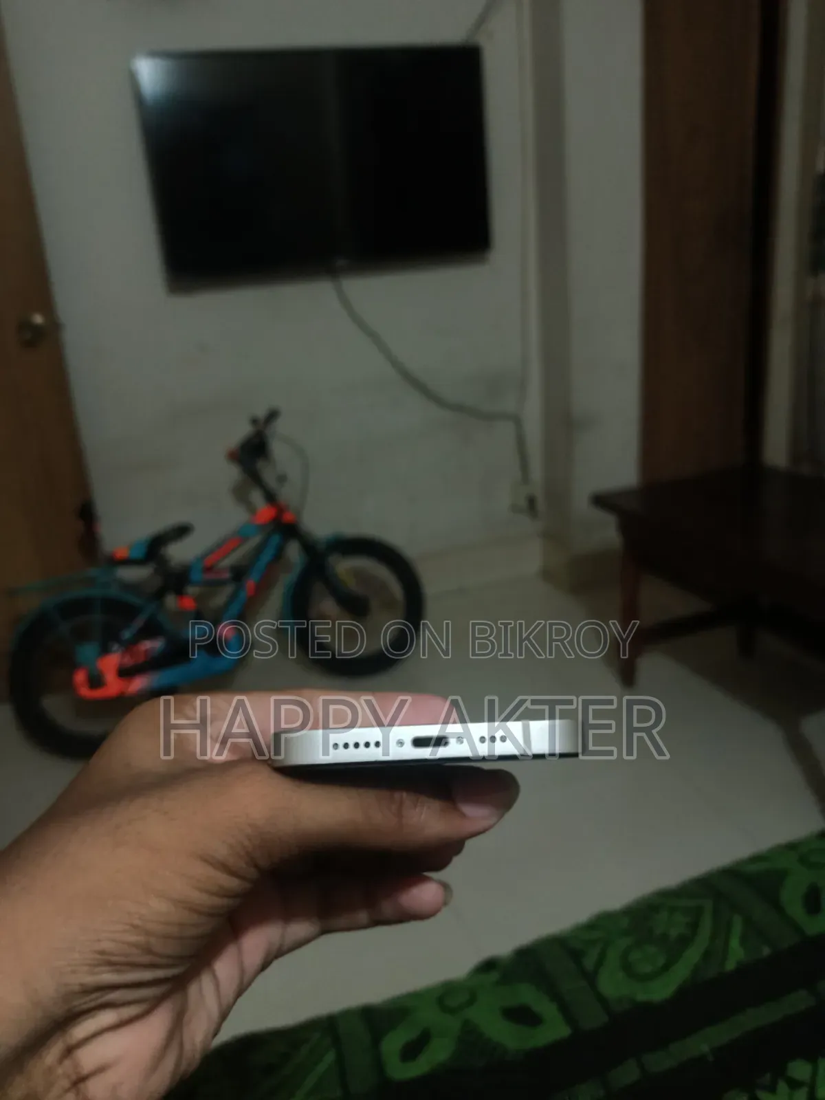 অ্যাপল আইফোন ১৩ ১২৮ জিবি হোয়াইট