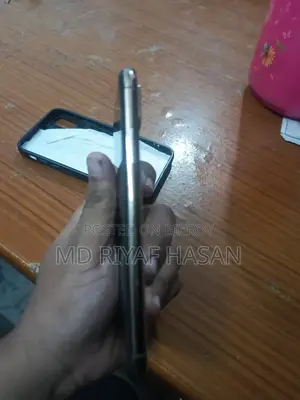 Apple iPhone XS 64 GB Gold