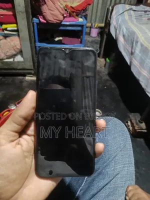 Vivo Y21 64 GB Blue