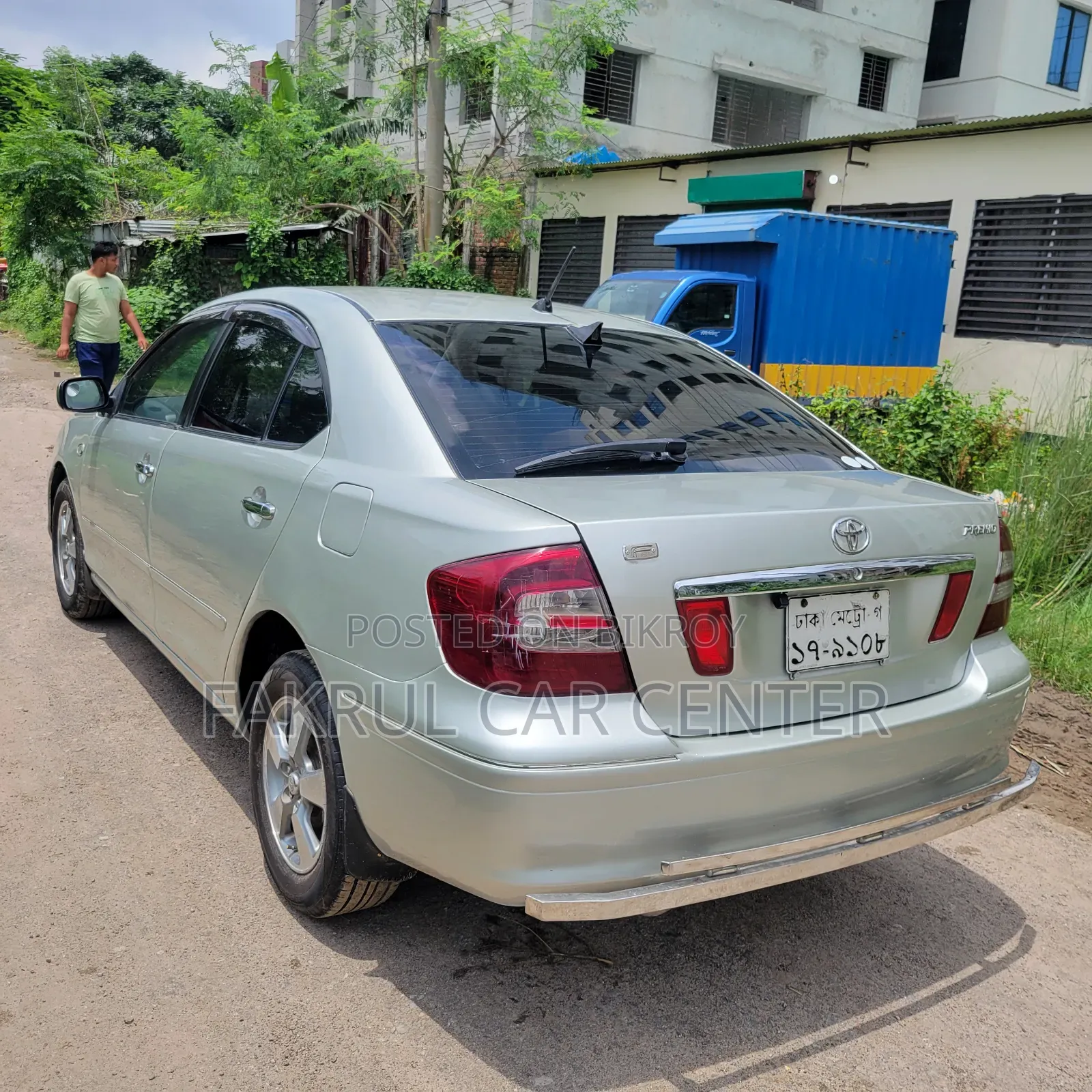 টয়োটা প্রিমিও ২০০৪ সিলভার