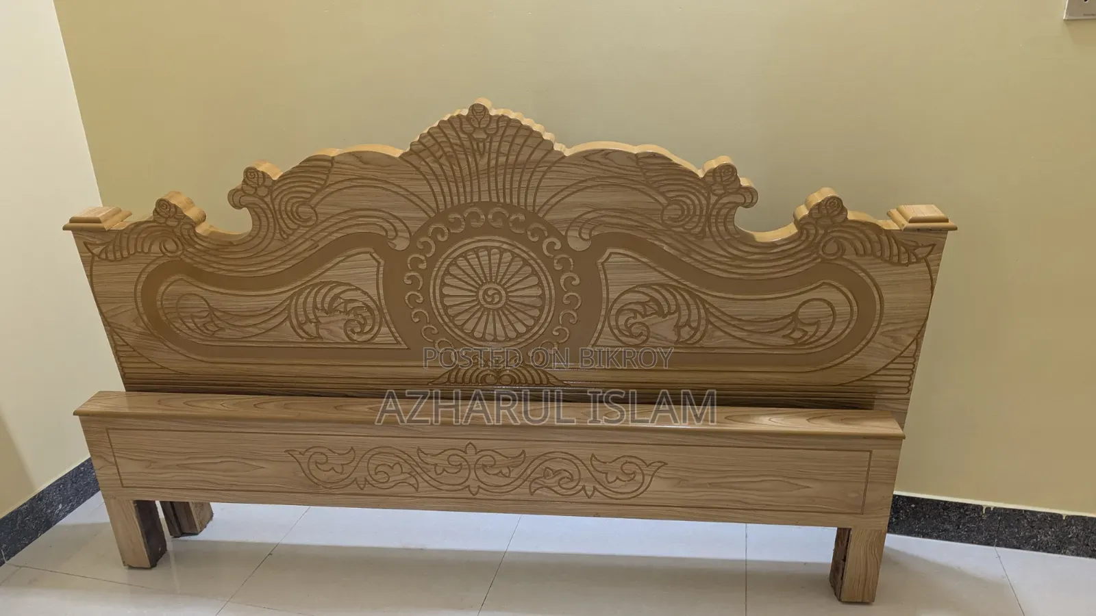 ৬ ফিট বাই ৭ ফিটের দুইটি খাট বিক্রি করা হবে (ম্যাট্রেস ও তোষক সহ)