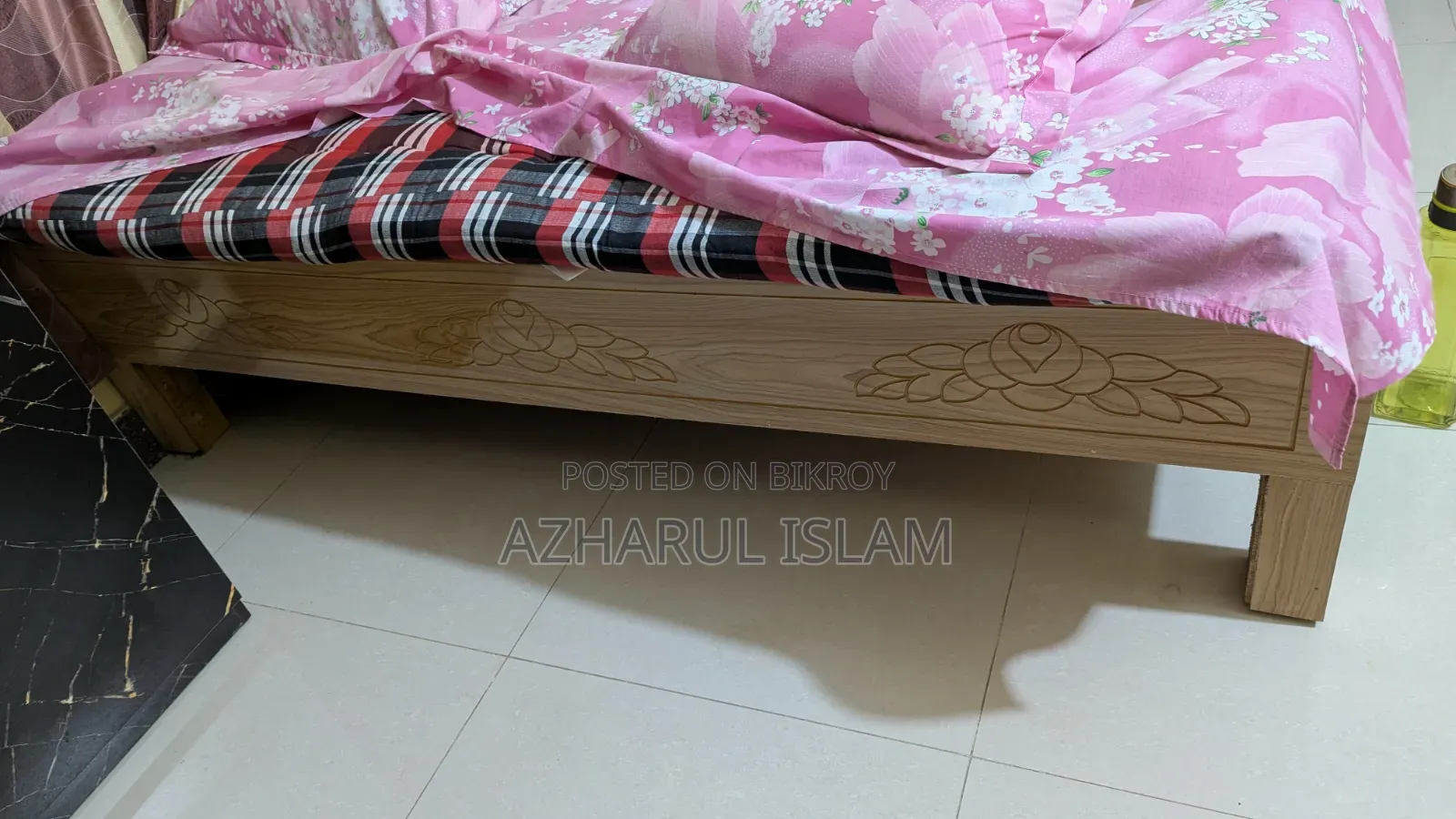৬ ফিট বাই ৭ ফিটের দুইটি খাট বিক্রি করা হবে (ম্যাট্রেস ও তোষক সহ)