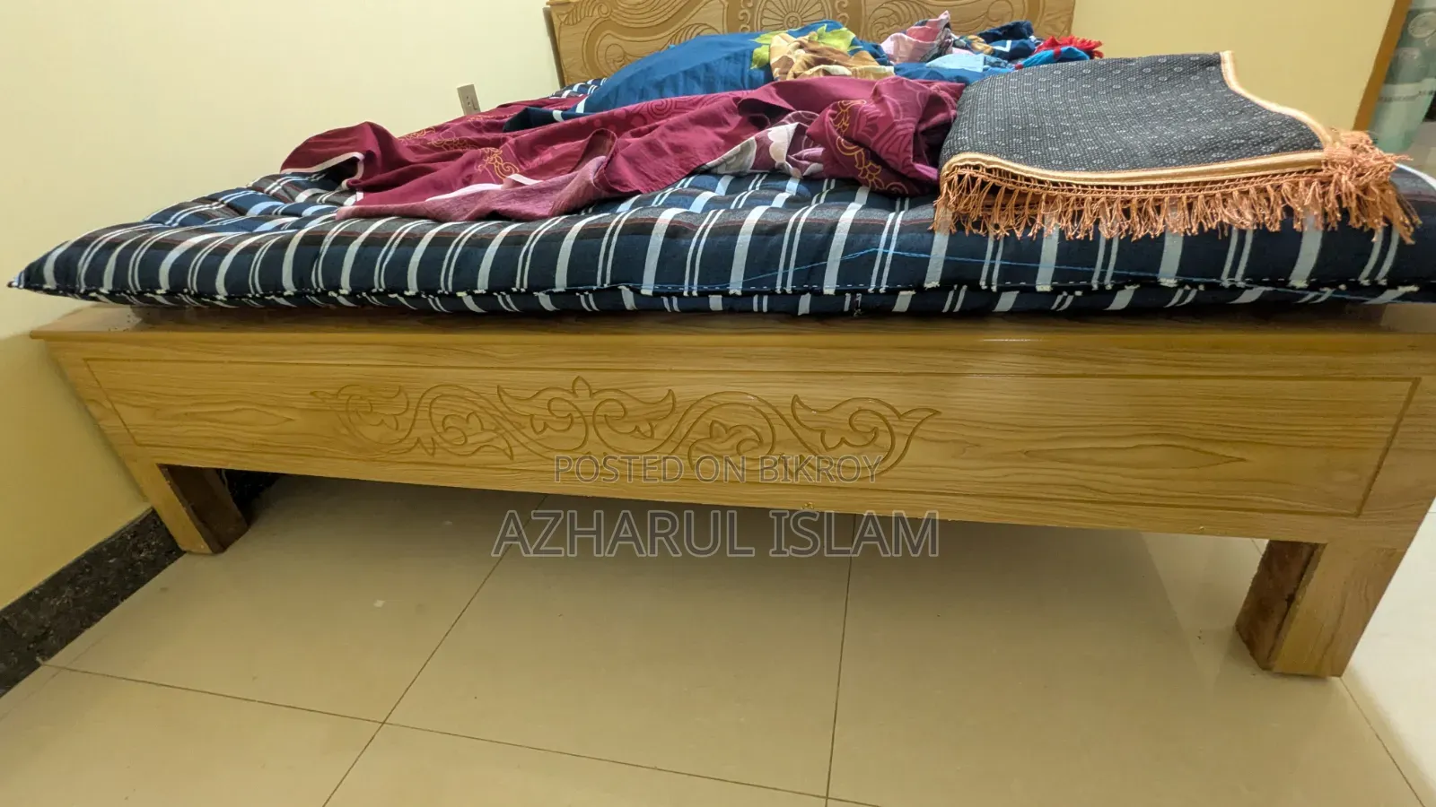 ৬ ফিট বাই ৭ ফিটের দুইটি খাট বিক্রি করা হবে (ম্যাট্রেস ও তোষক সহ)