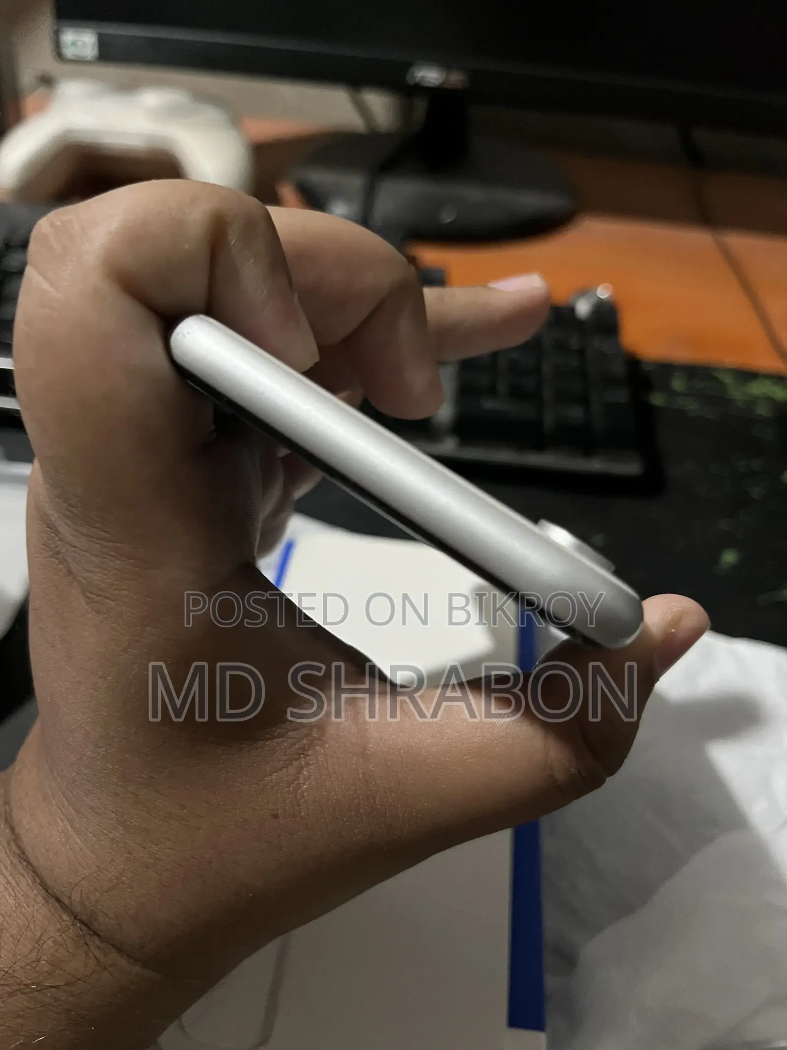 Apple iPhone XR 64 GB White