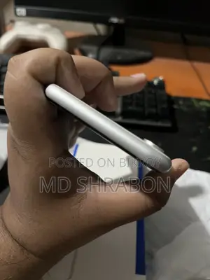 Apple iPhone XR 64 GB White