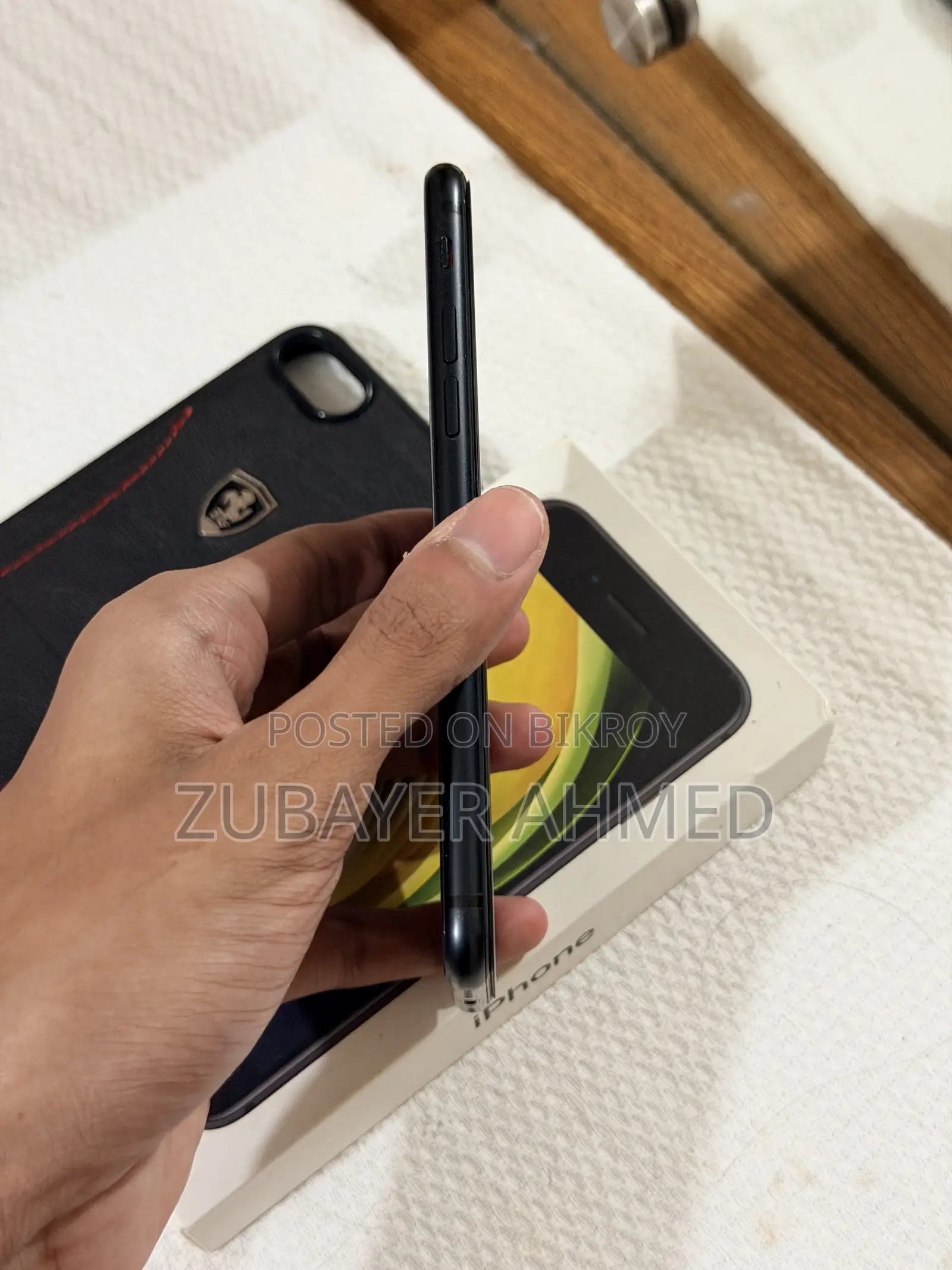 অ্যাপল আইফোন এসই (২০২০) ৬৪ জিবি ব্ল্যাক