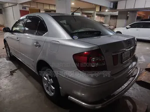 টয়োটা প্রিমিও ২০০৪ সিলভার