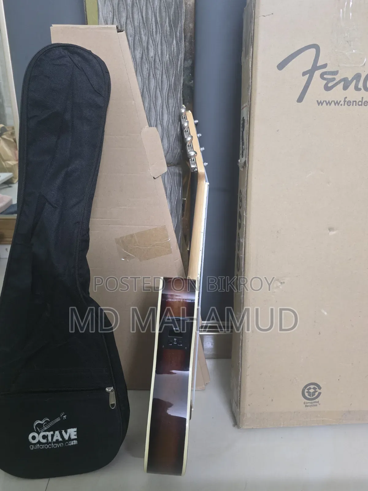 Fender Ukulele (Like New)