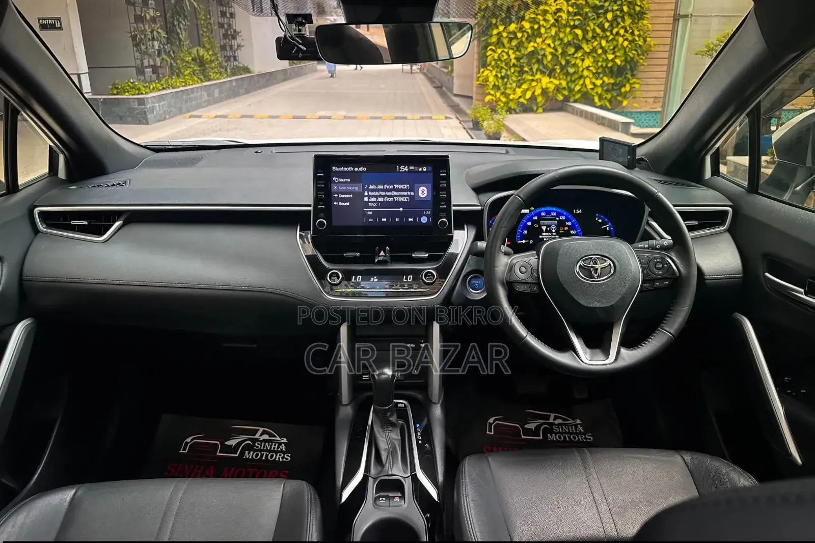 Toyota Corolla Cross 1.8 Hybrid Front Wheel Drive 2022 White