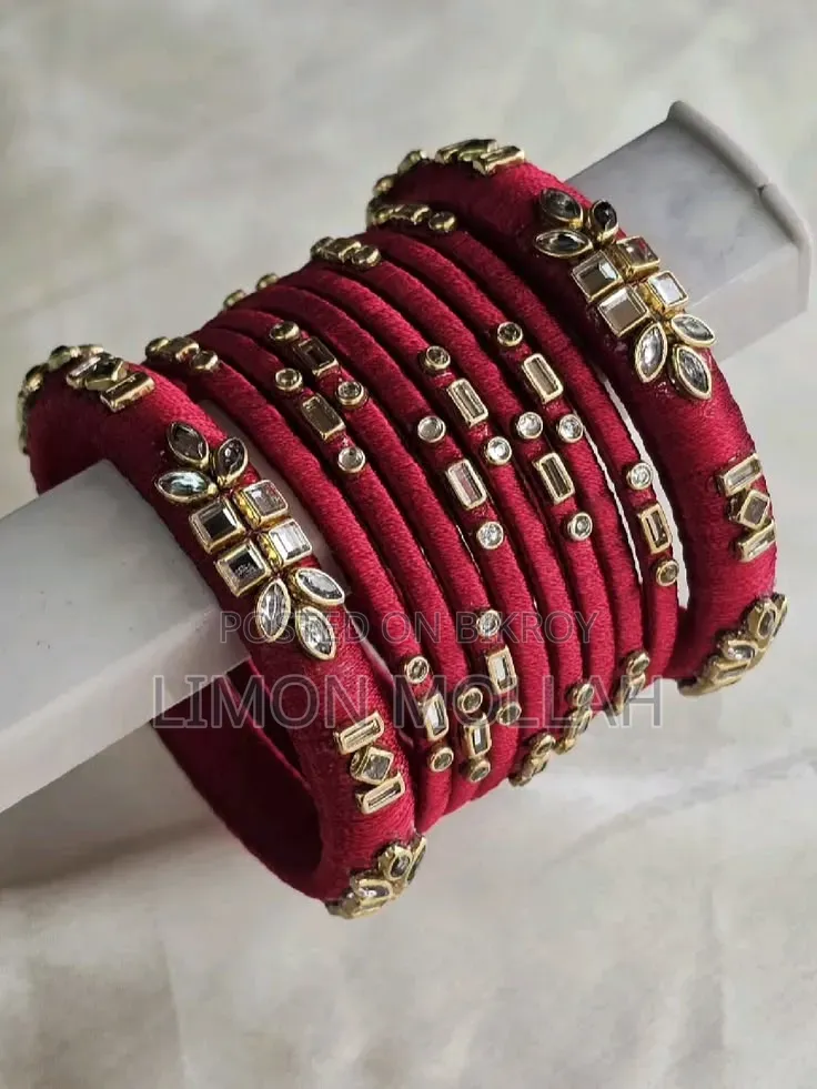 প্রিমিয়াম হ্যান্ডমেড চুড়ি
