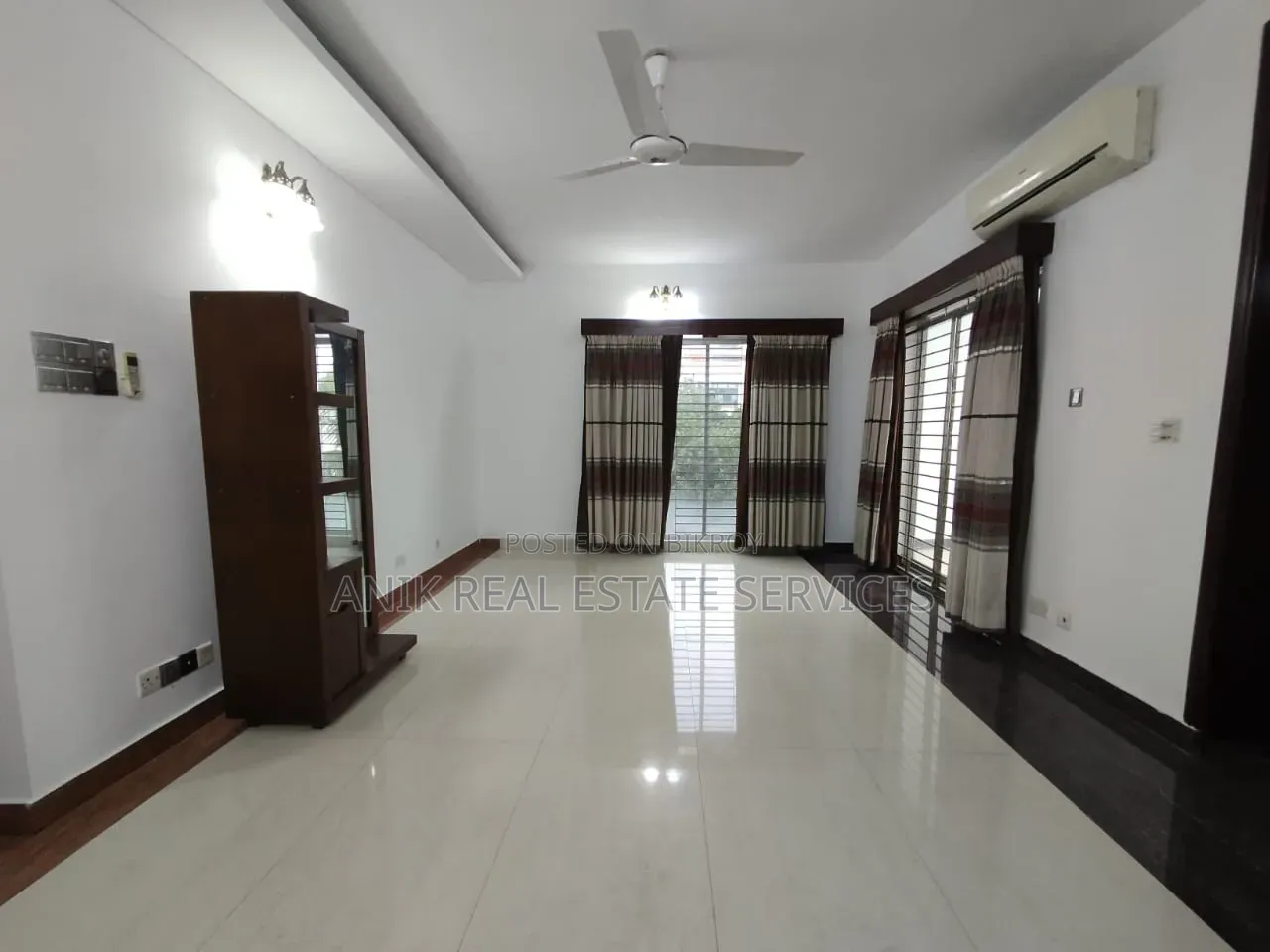 গুলশানের অনিক রিয়েল এস্টেটে ৪ বেডরুমের অ্যাপার্টমেন্ট ভাড়া দেওয়া হবে