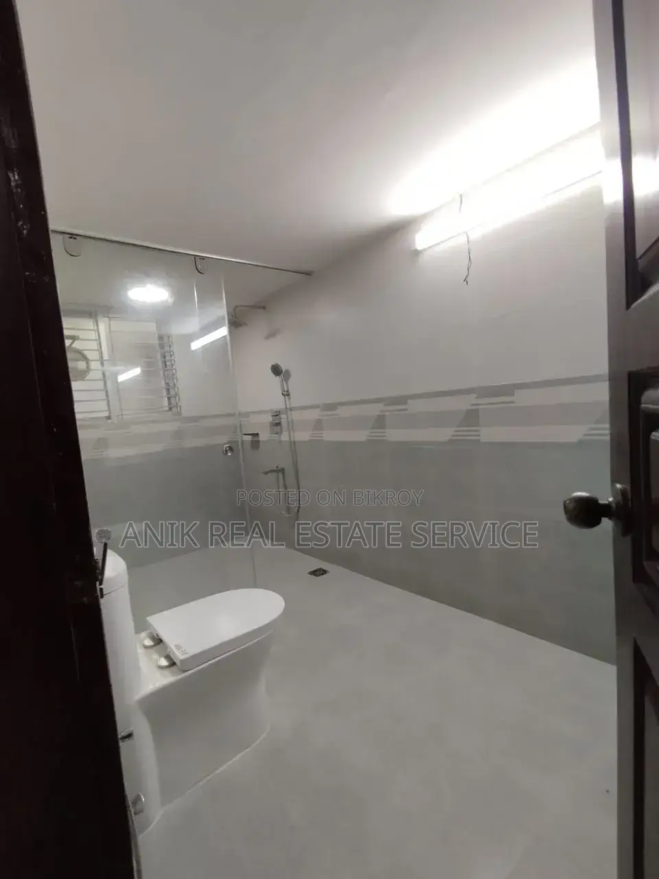 4 Bedroom Apartment in Anik Real Estate, Gulshan for Rent