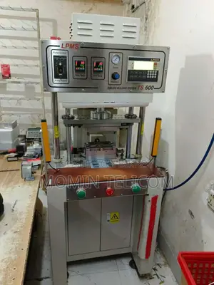 Low Pressure Moulding System.