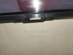 Samsung Au8000