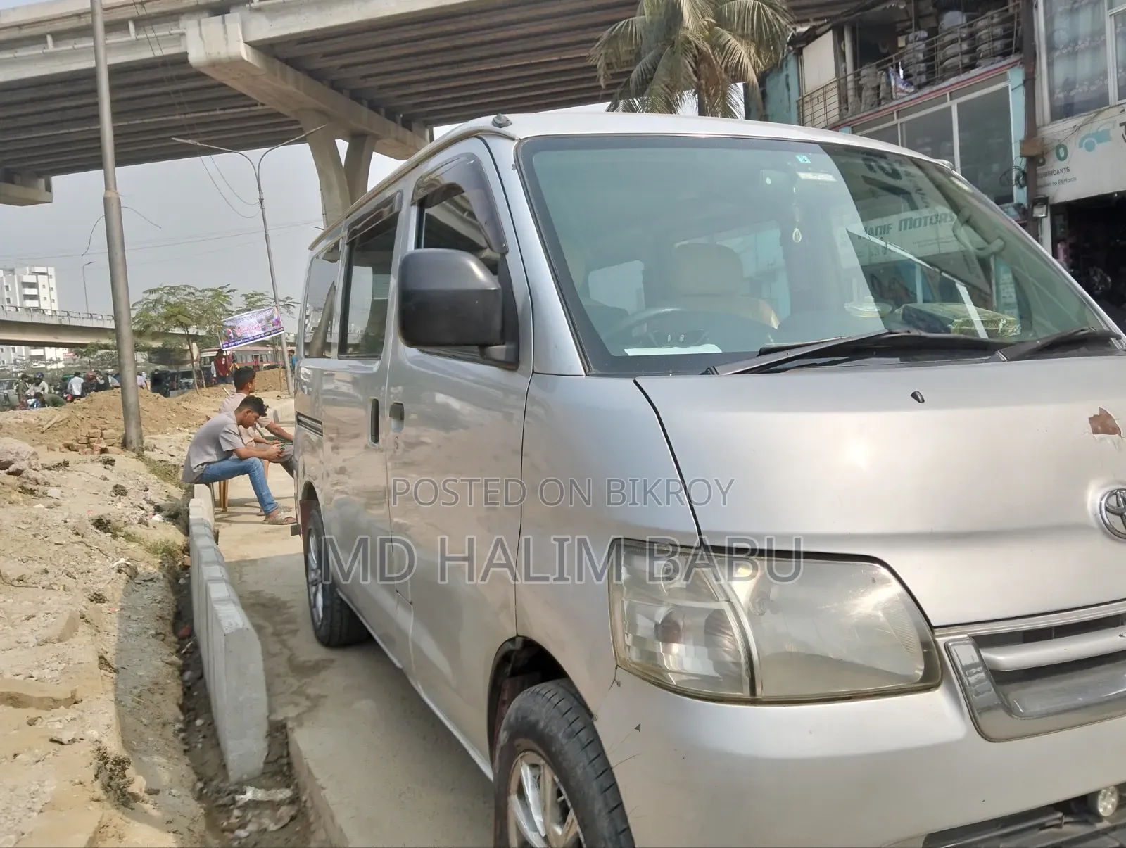 টয়োটা নোয়া ২০১০ সিলভার