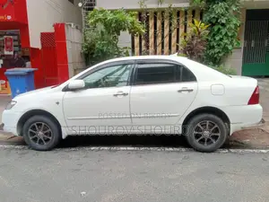 টয়োটা করোল্লা ১.৪ ডি অটোমেটিক ২০০৪ সাদা