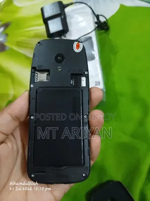 নোকিয়া ৩২১০ কালো