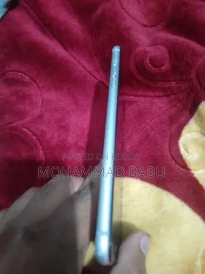 New Apple iPhone 6s 64 GB Green