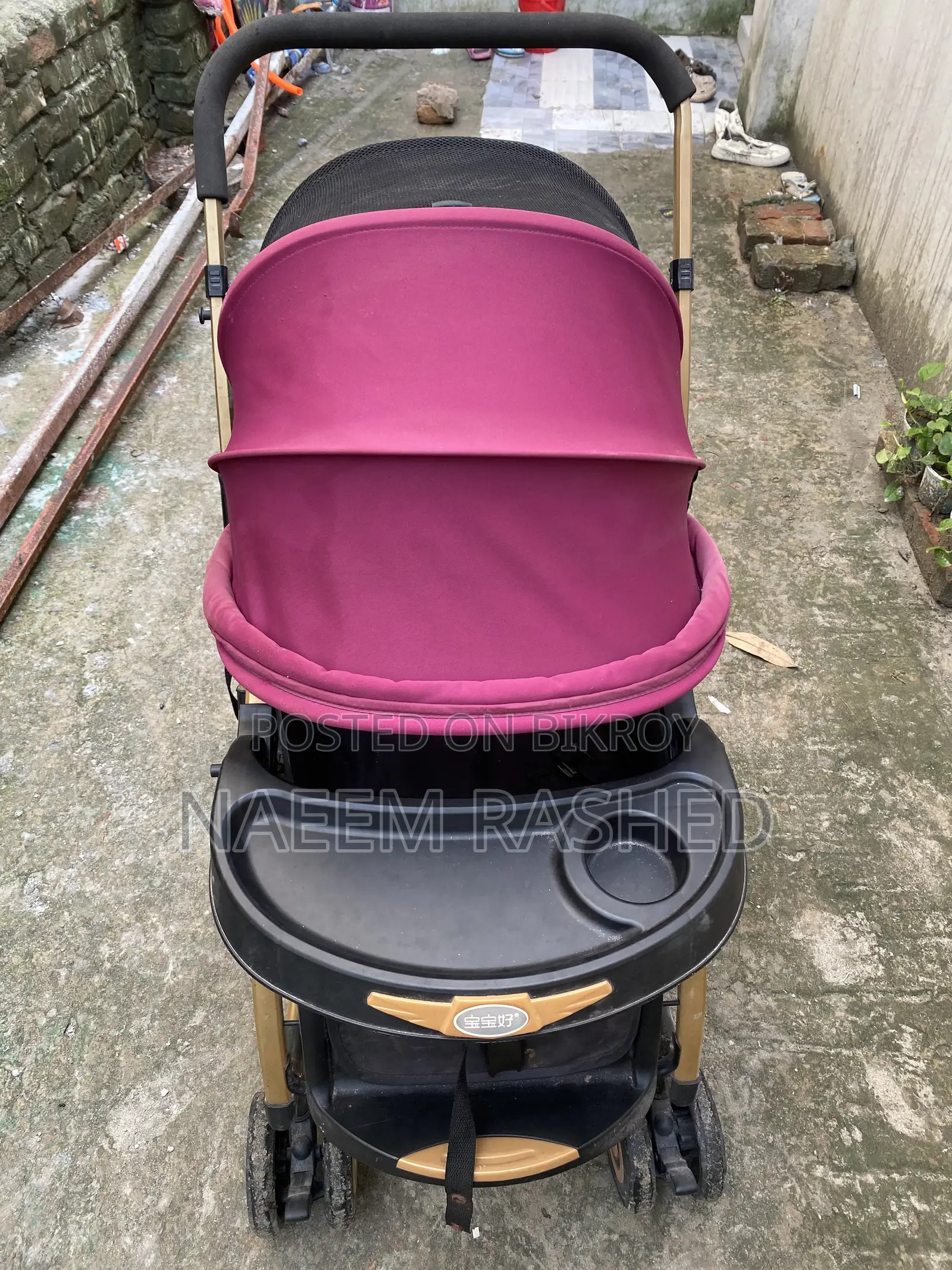 Branded Baby Stroller in Very Good Condition