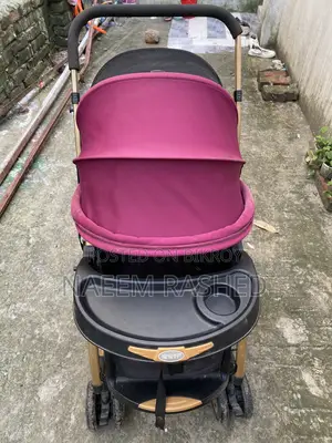 Branded Baby Stroller in Very Good Condition