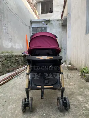 Branded Baby Stroller in Very Good Condition