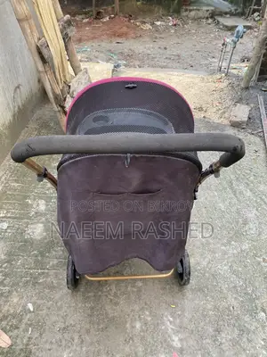 Branded Baby Stroller in Very Good Condition