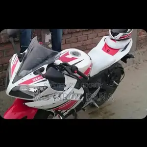 Yamaha R1 2012 White