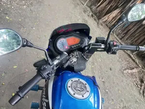 বাজাজ পালসার ১৫০ ২০১২