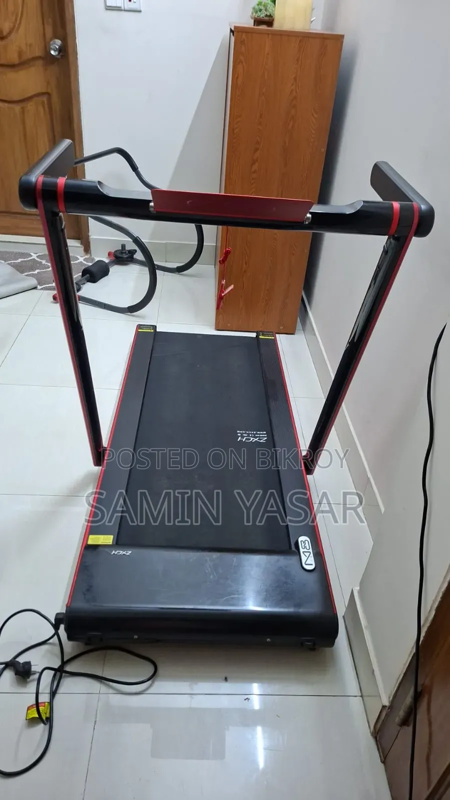 Fresh Condition ZXCH M8 Motorized Treadmill for Sale