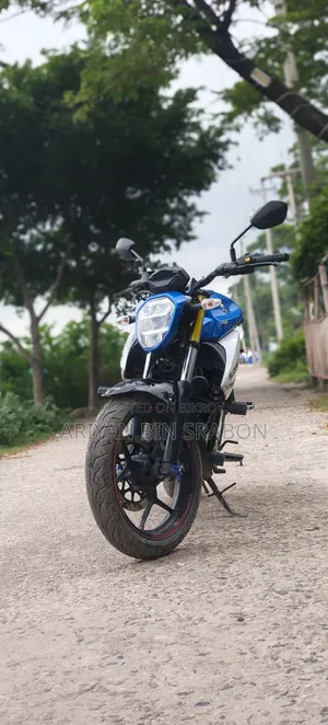 সুজুকি জিক্সার এফআই এবিএস ২০২৫ নীল