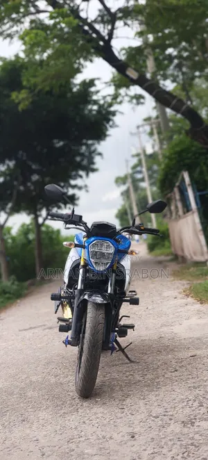 সুজুকি জিক্সার এফআই এবিএস ২০২৫ নীল