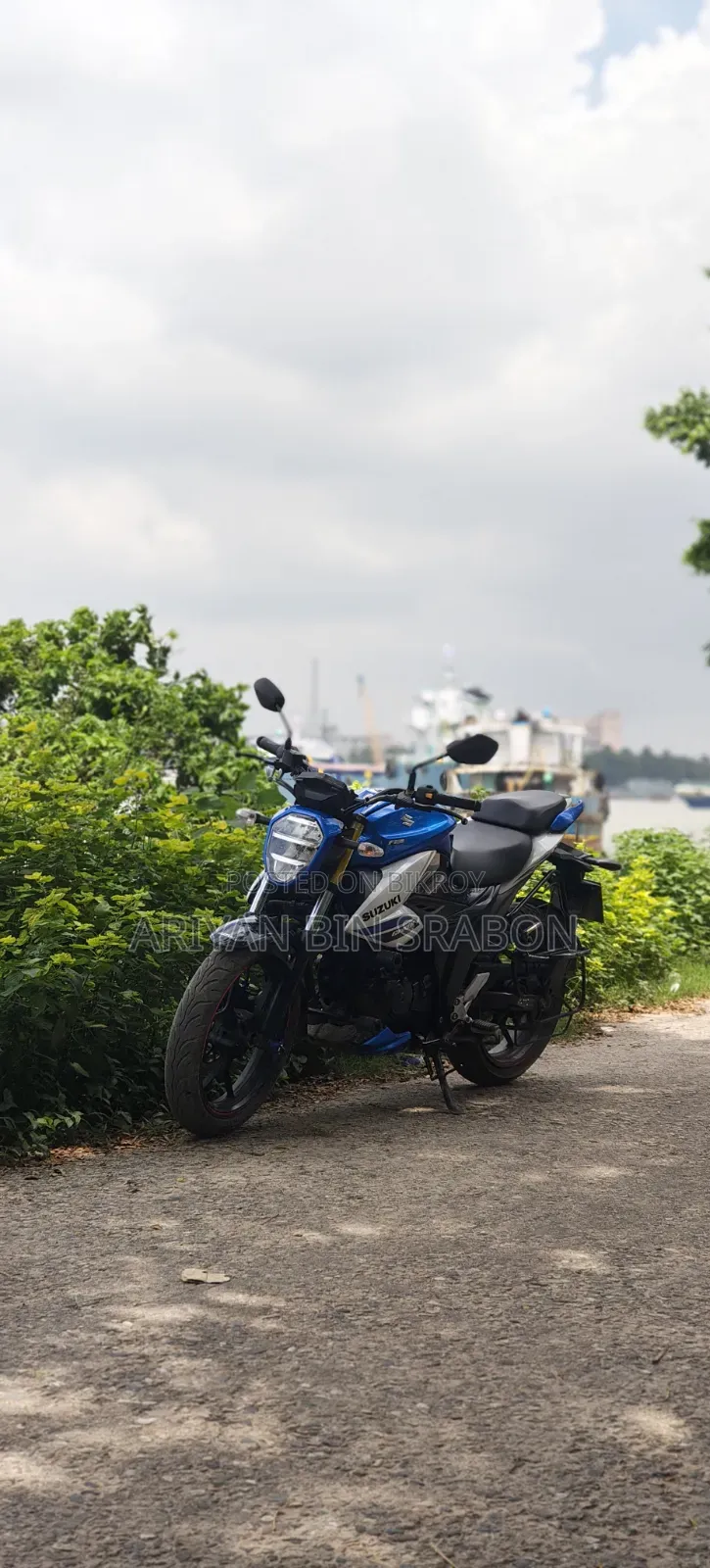 সুজুকি জিক্সার এফআই এবিএস ২০২৫ নীল