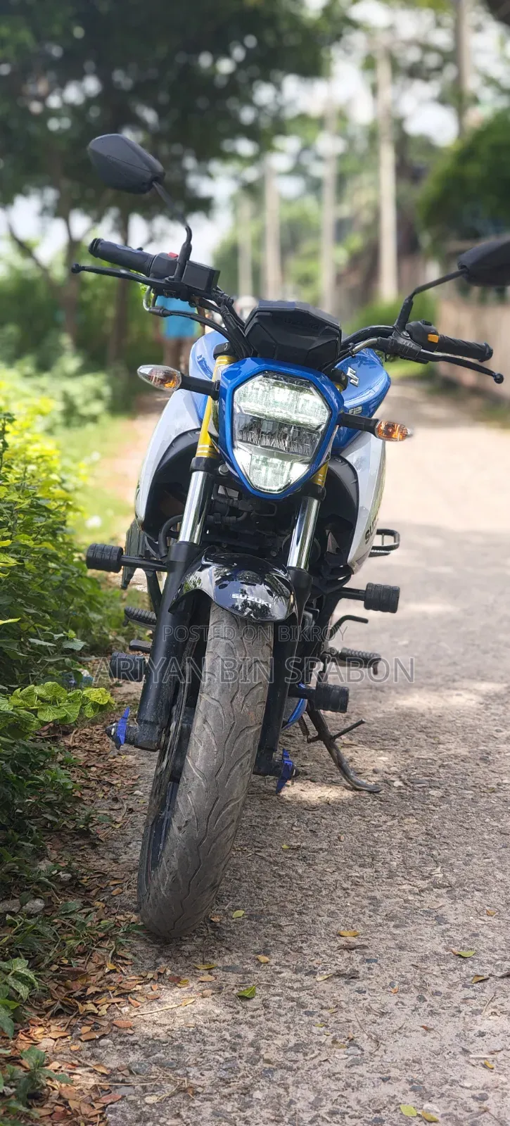 সুজুকি জিক্সার এফআই এবিএস ২০২৫ নীল