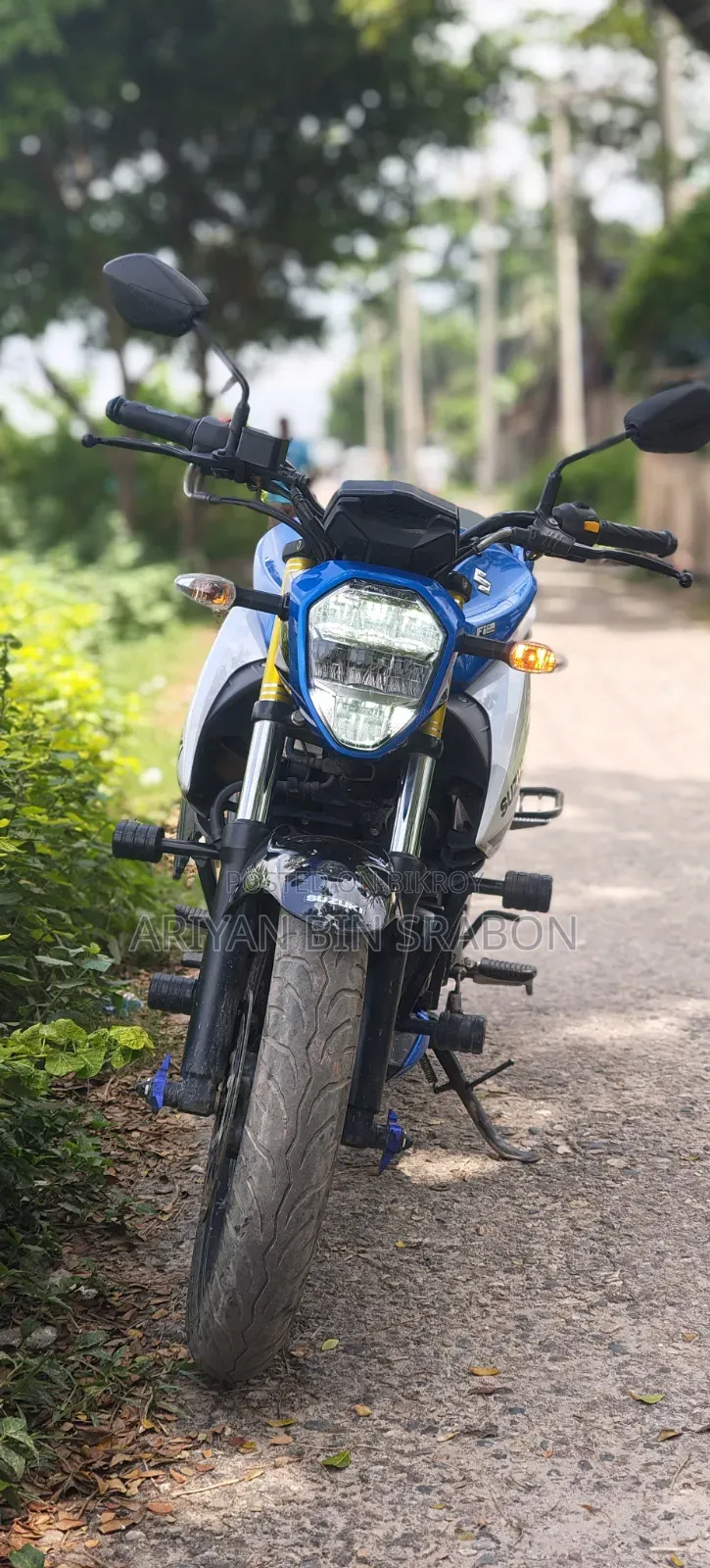 সুজুকি জিক্সার এফআই এবিএস ২০২৫ নীল