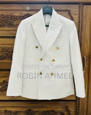 Raymond White Double Breasted Suit | Size 40 | Like New