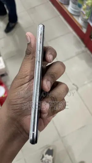 অ্যাপল আইফোন এক্স ২৫৬ জিবি হোয়াইট