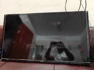 Samsung 40" TV With Smart Box