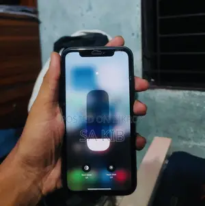 অ্যাপল আইফোন ১১ ৬৪ জিবি কালো